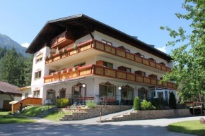 Hotel Garni Waldhof - Wohlfühlen am Lech, Stanzach